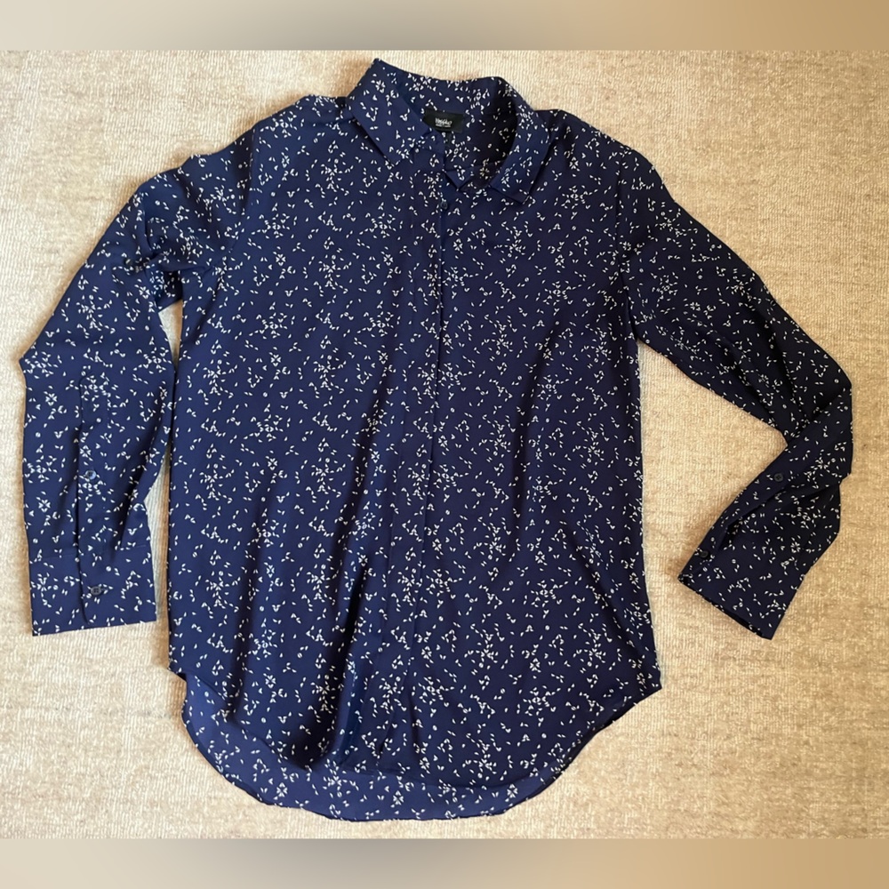 Women’s geometric button down top